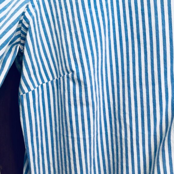 IZOD Women's Blue & White Striped Button Up, Fitted Blouse, Size: Petite Medium - Picture 6 of 9